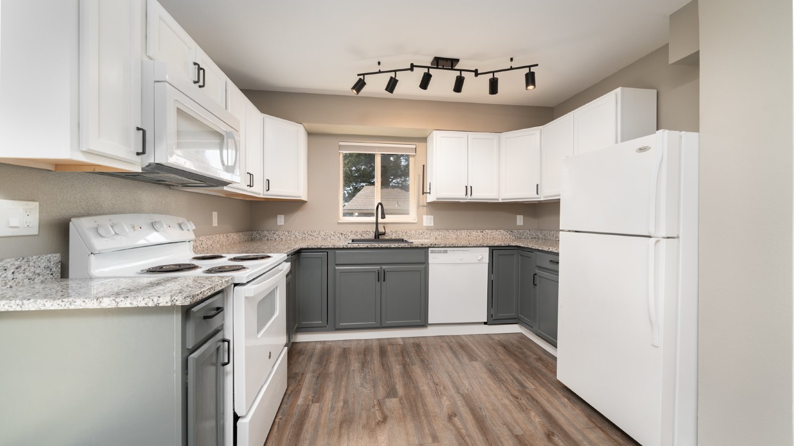 Updated ranch style condo in Vista Grande property image