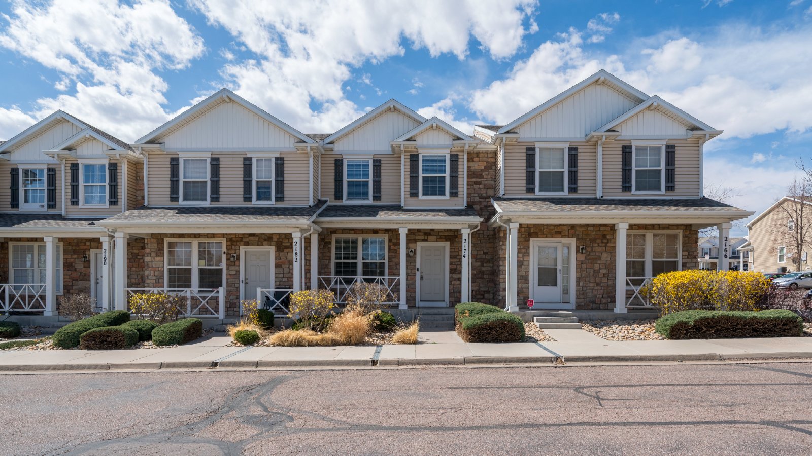 Townhome in The Bluffs at Spring Creek property image