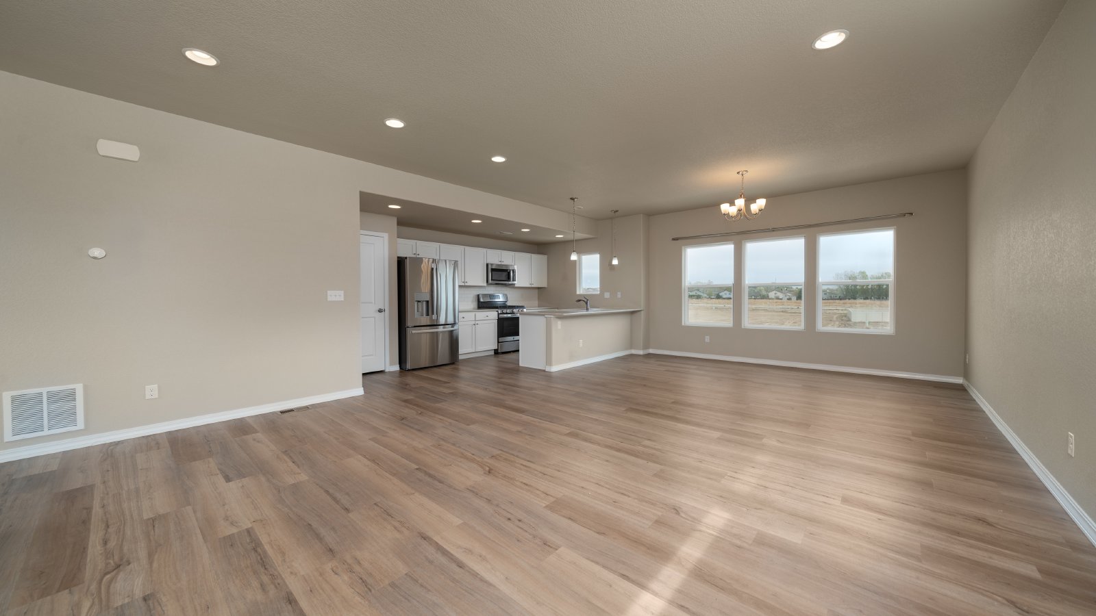 Expansive 3-Story New Build In Fountain property image