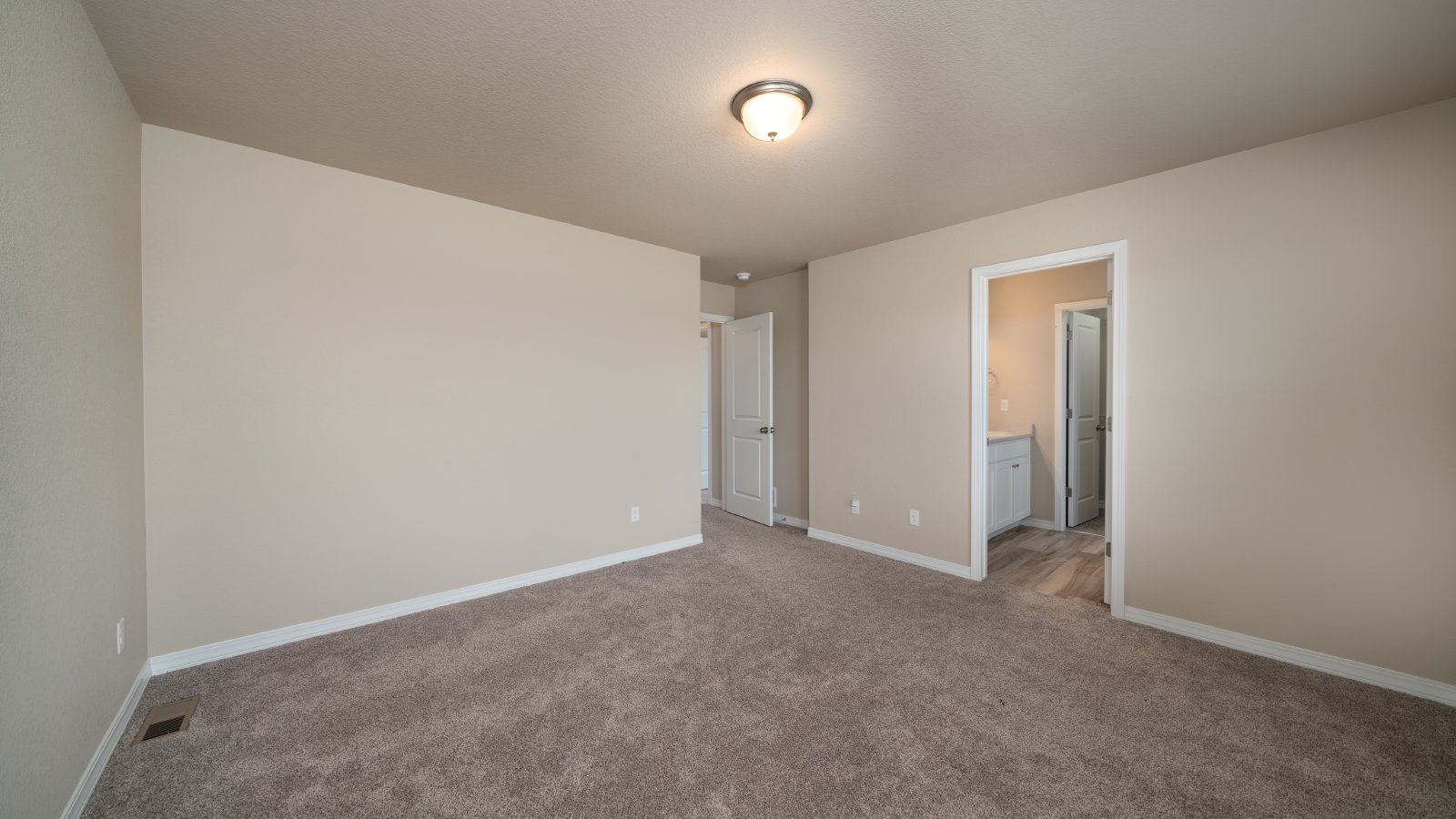 Expansive 3-Story New Build In Fountain property image