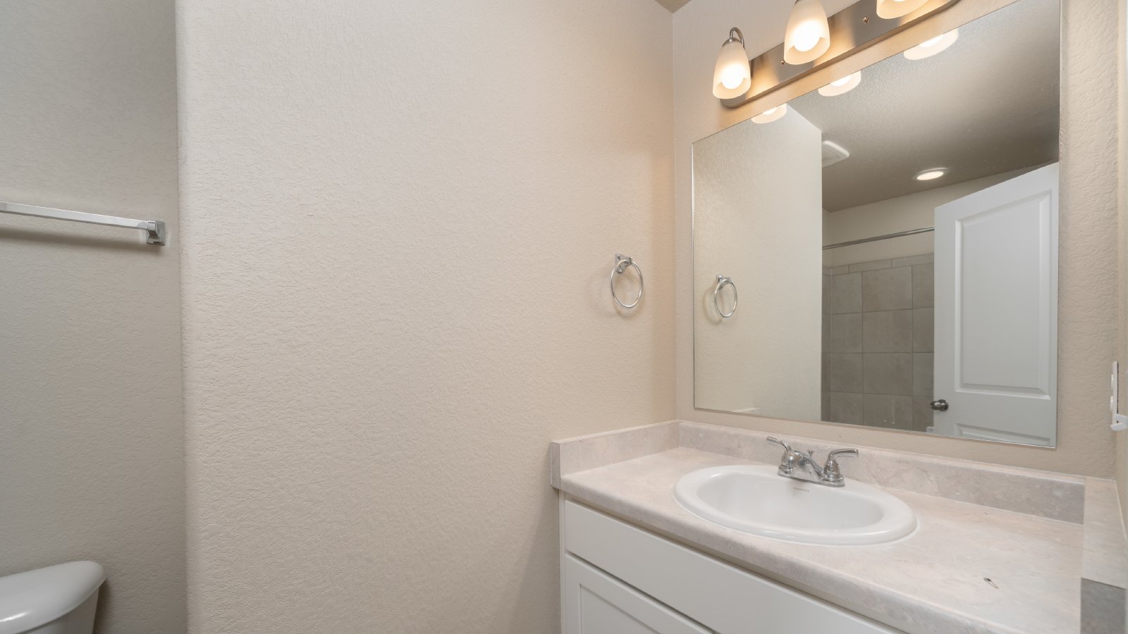 Expansive 3-Story New Build In Fountain property image