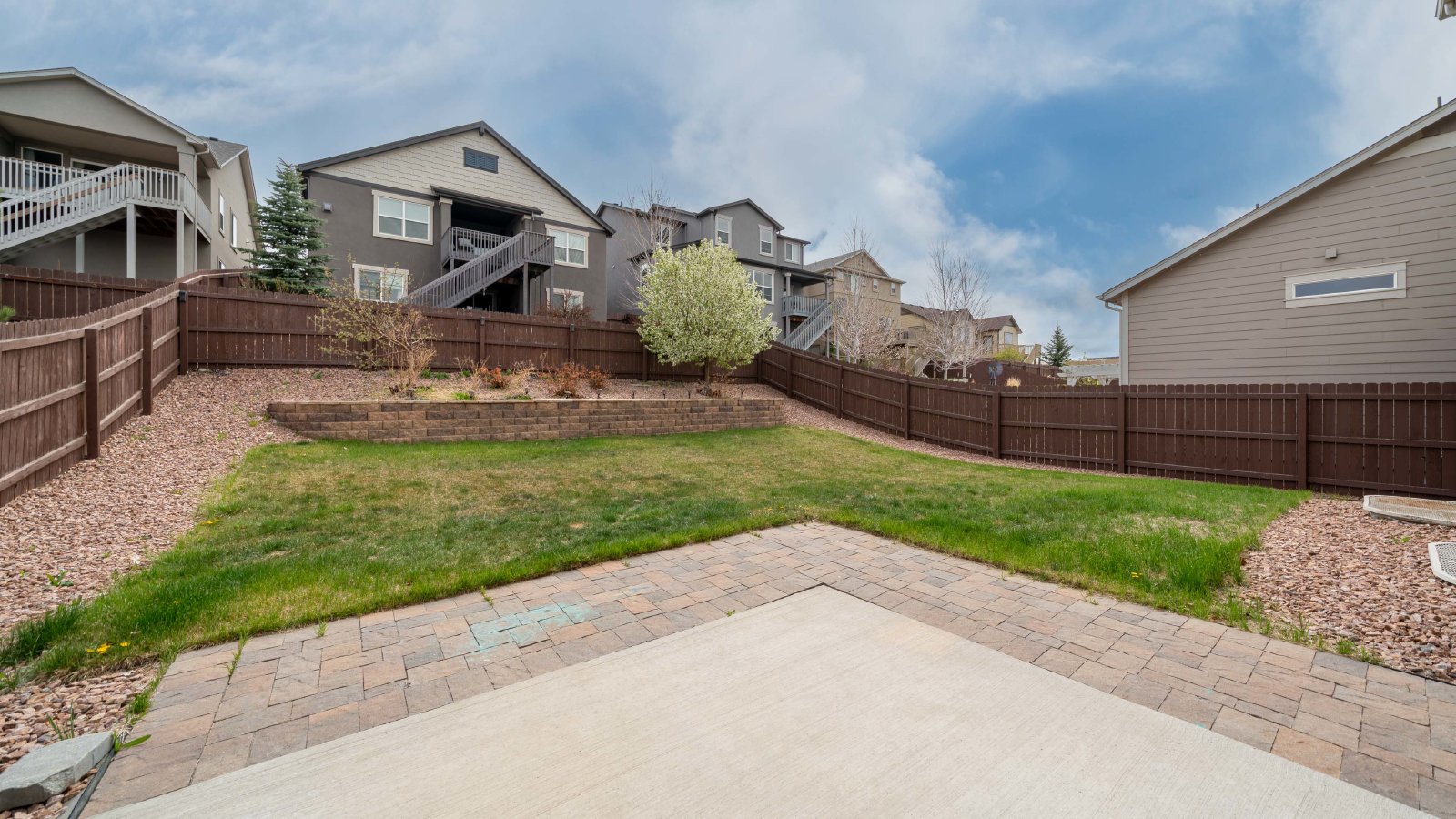 Beautiful 2 Story home in North Fork property image