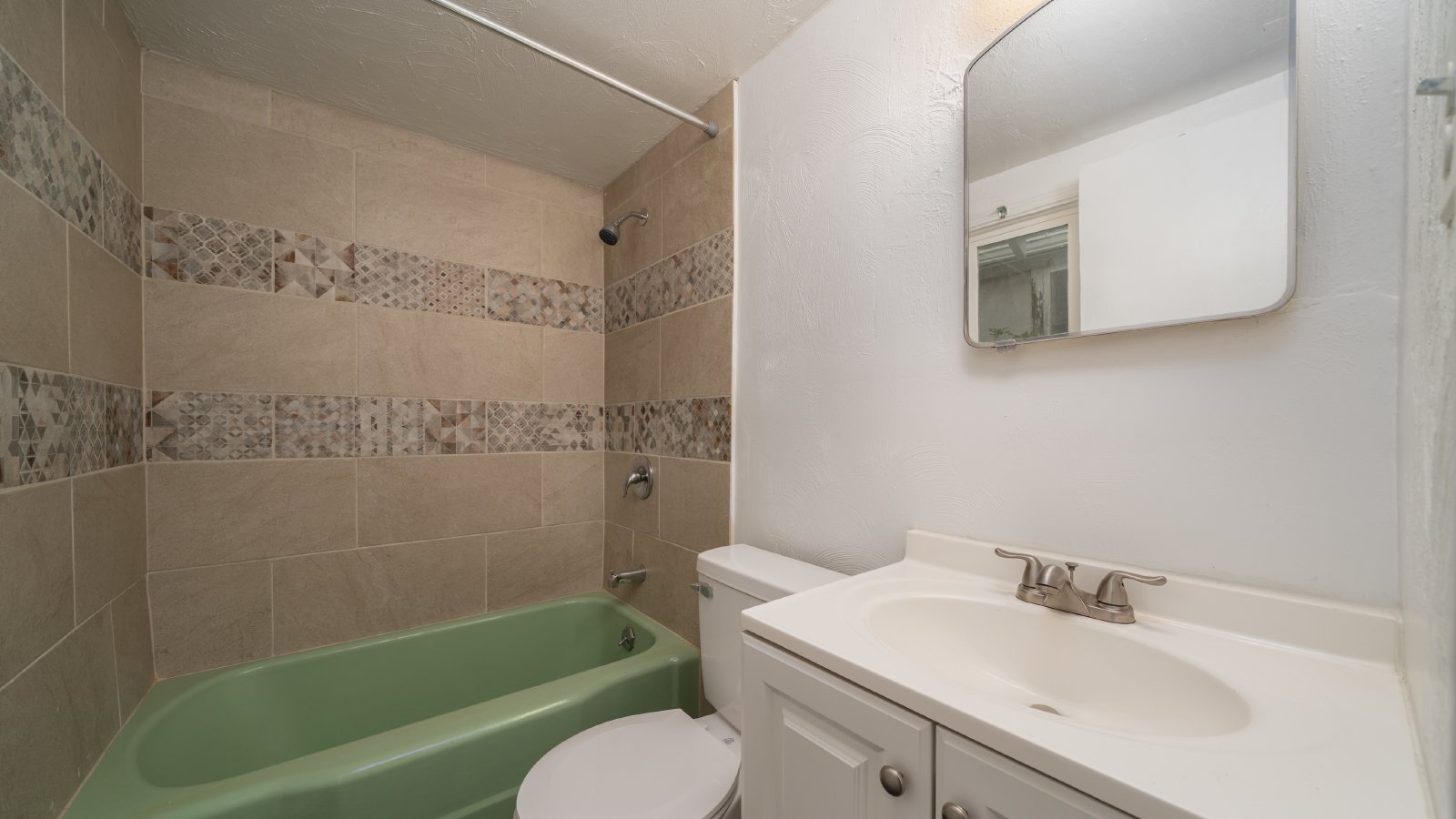 Charming cottage near Memorial Park property image