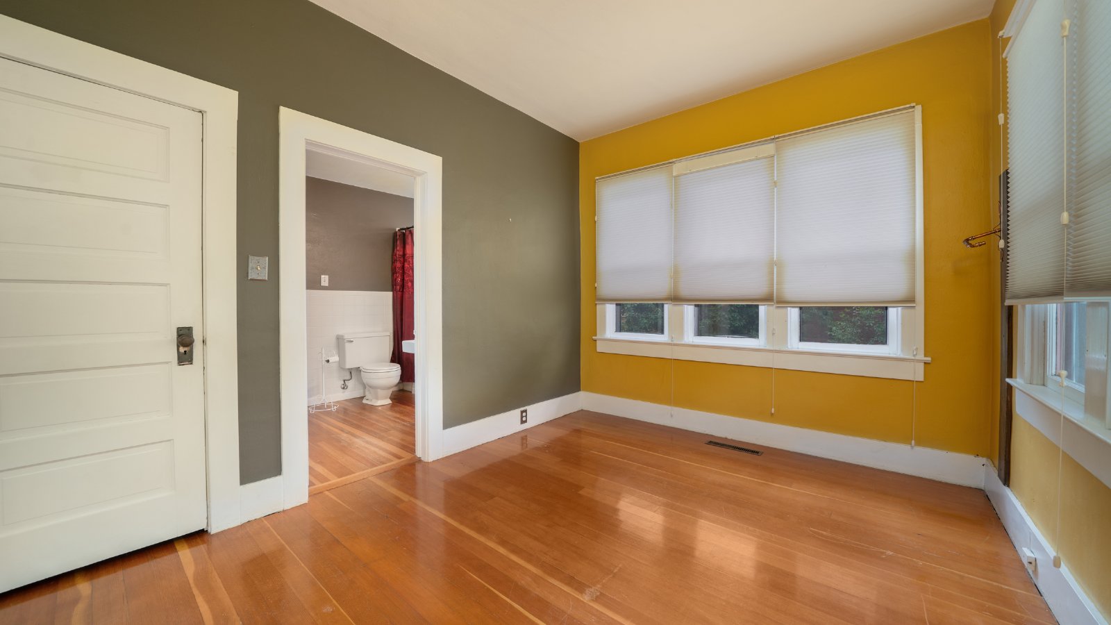 Craftsman Bungalow In Patty Jewett Neighborhood property image