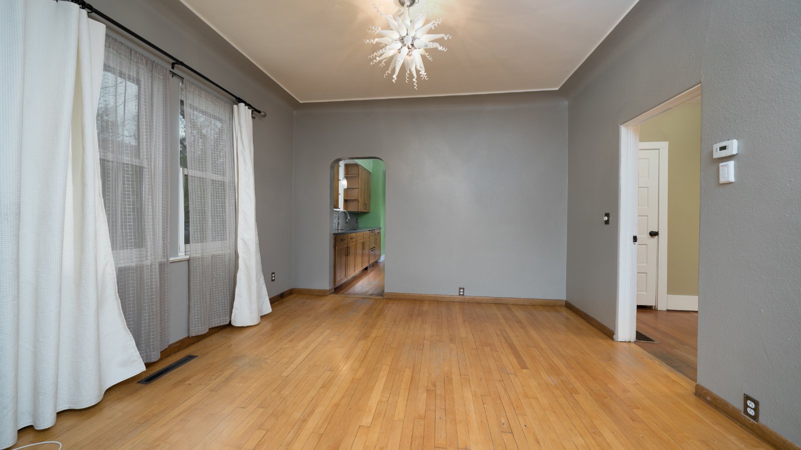 Craftsman Bungalow In Patty Jewett Neighborhood property image