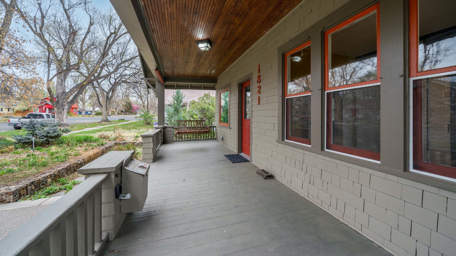 Craftsman Bungalow In Patty Jewett Neighborhood property image