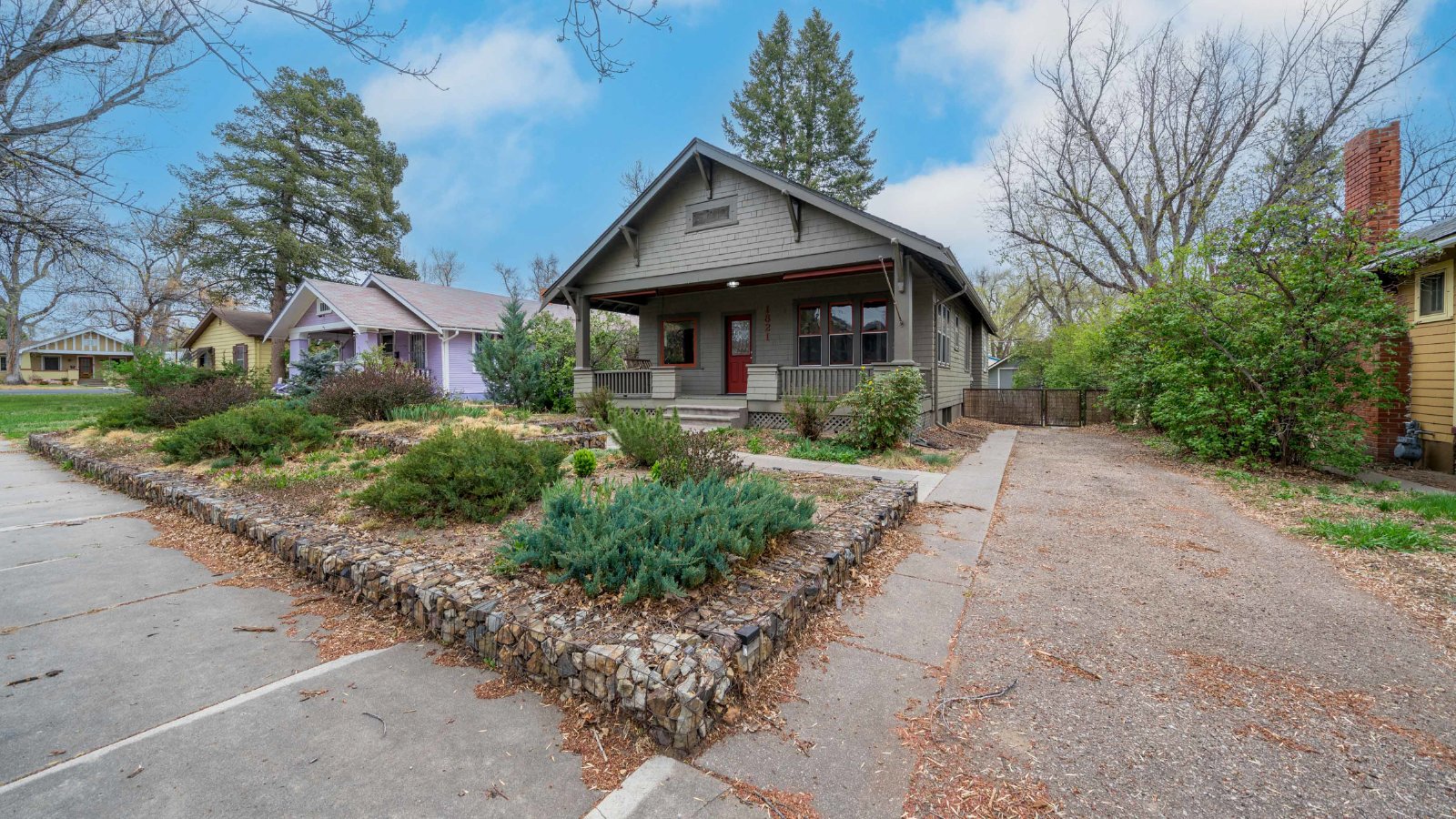 Craftsman Bungalow In Patty Jewett Neighborhood property image