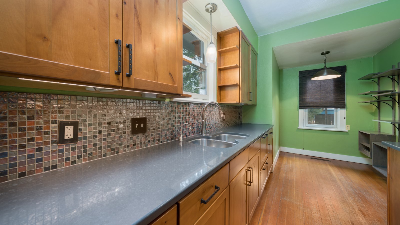 Craftsman Bungalow In Patty Jewett Neighborhood property image