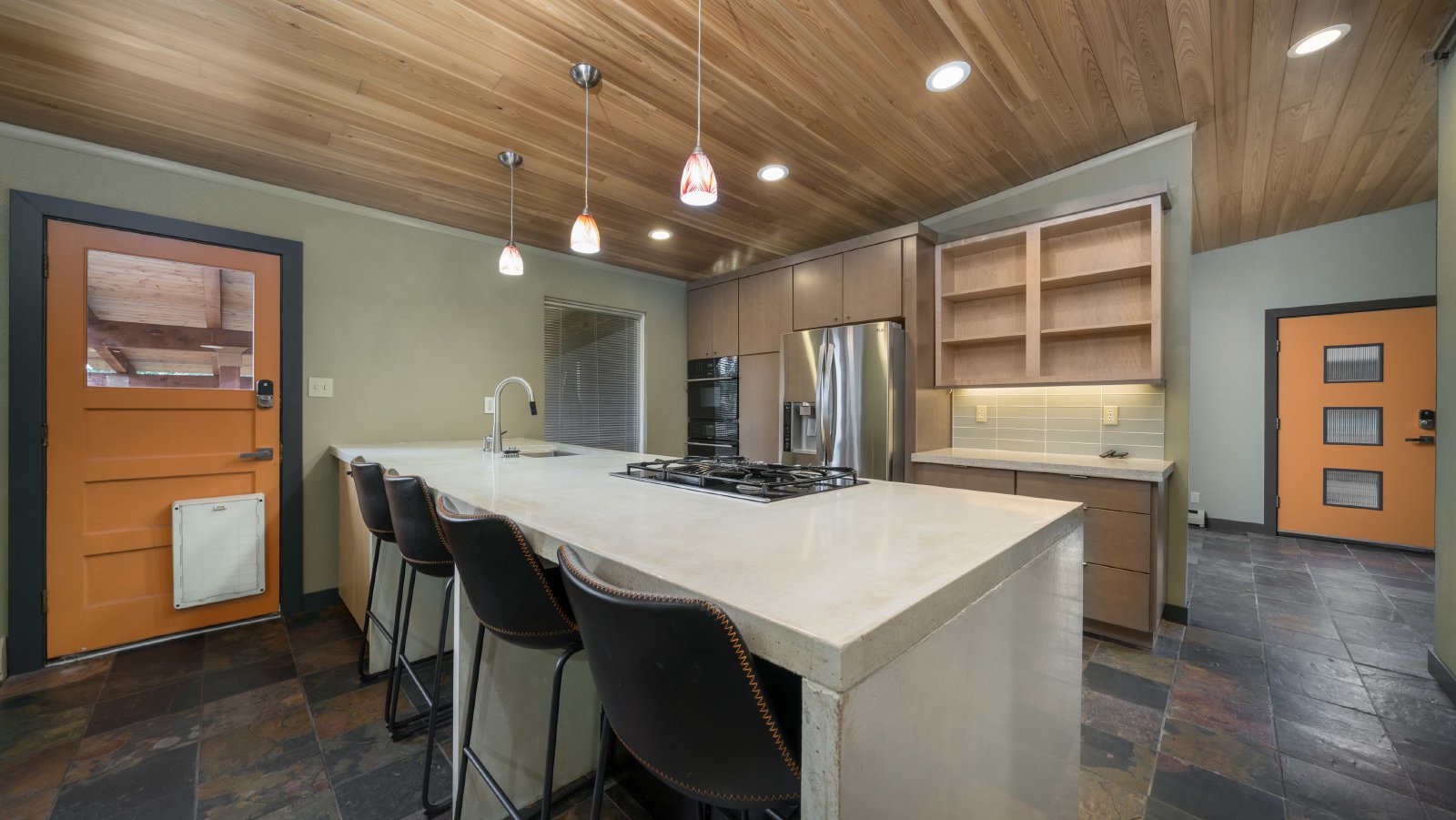 Modernized Mid Century Home Near Broadmoor property image