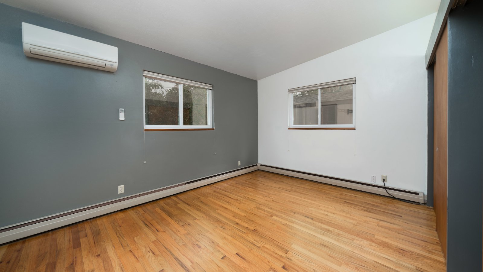 Modernized Mid Century Home Near Broadmoor property image