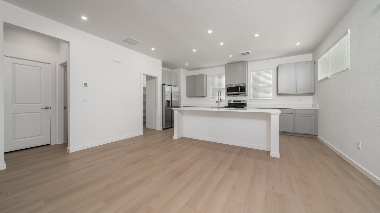 New townhome off of Interquest with a 2 car garage property image