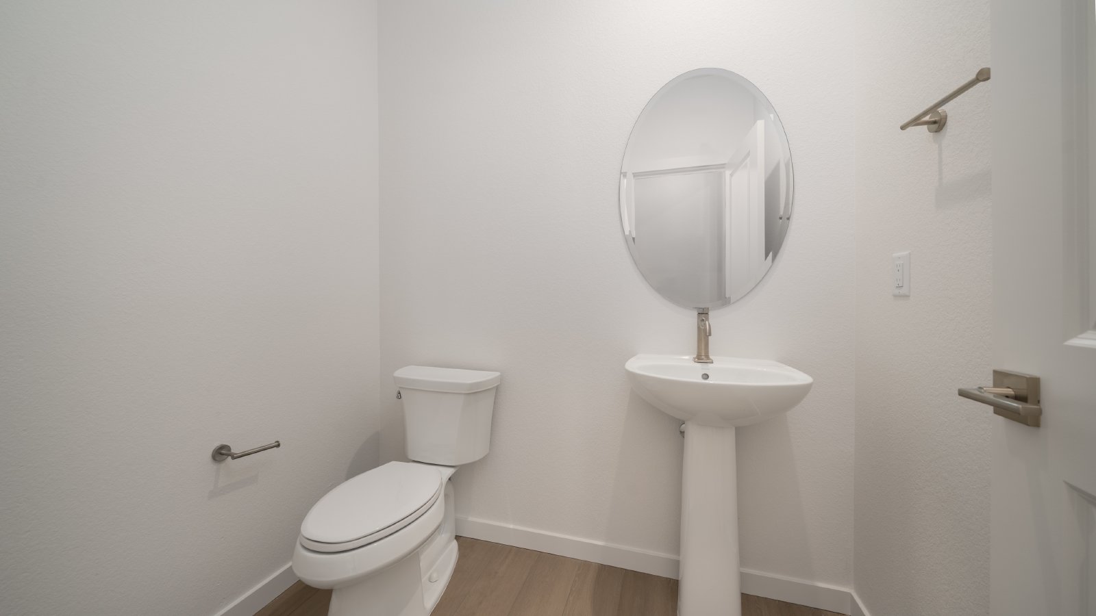 New townhome off of Interquest with a 2 car garage property image