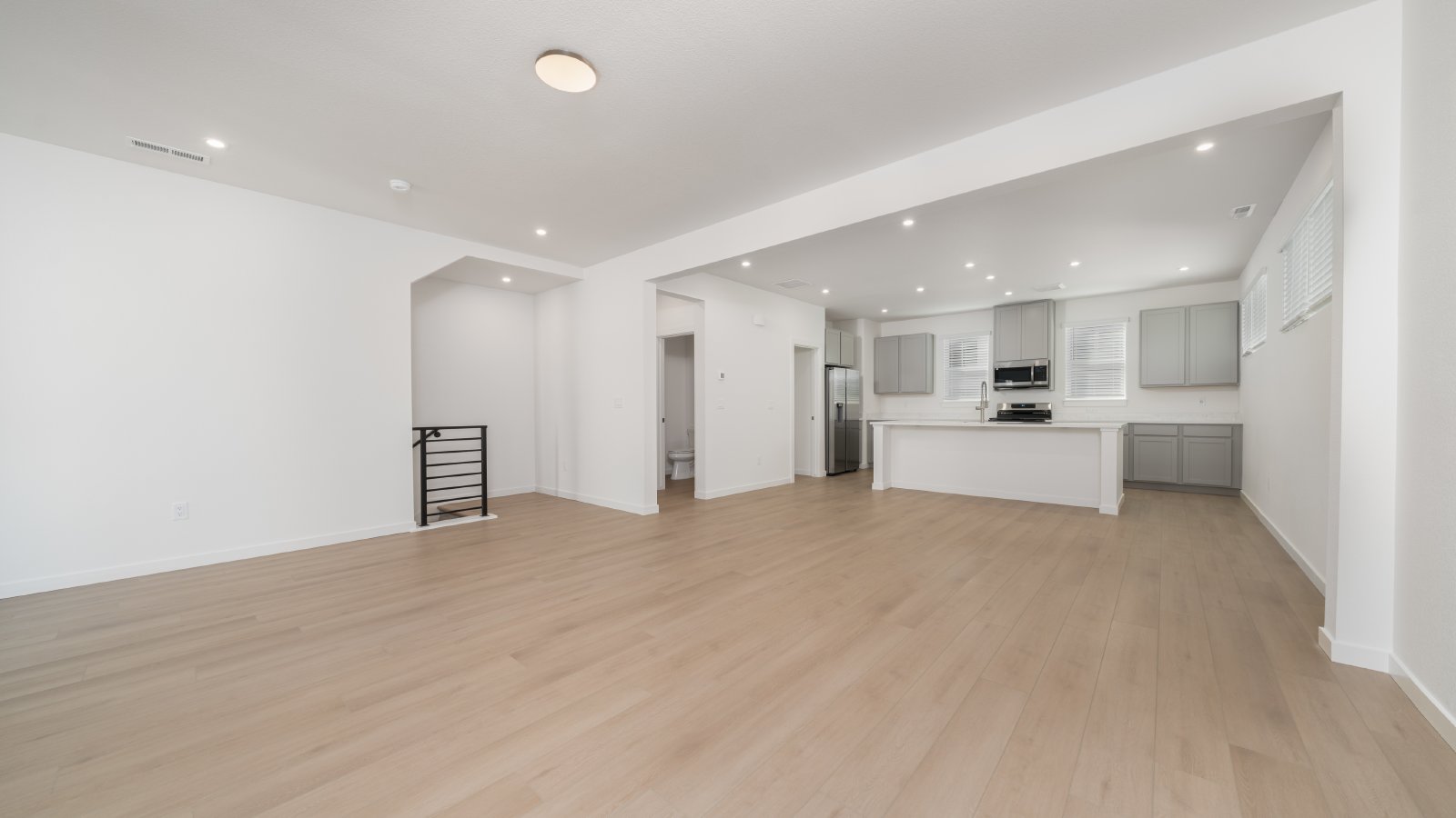 New townhome off of Interquest with a 2 car garage property image