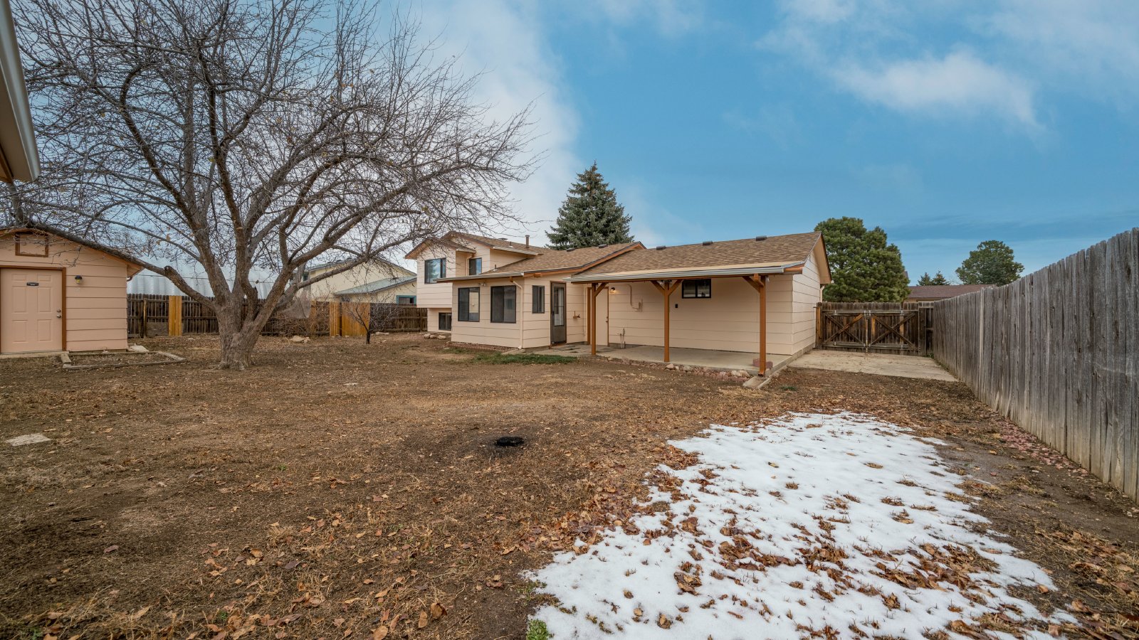 Great Home in Colorado Springs with attached 2 Car Garage property image