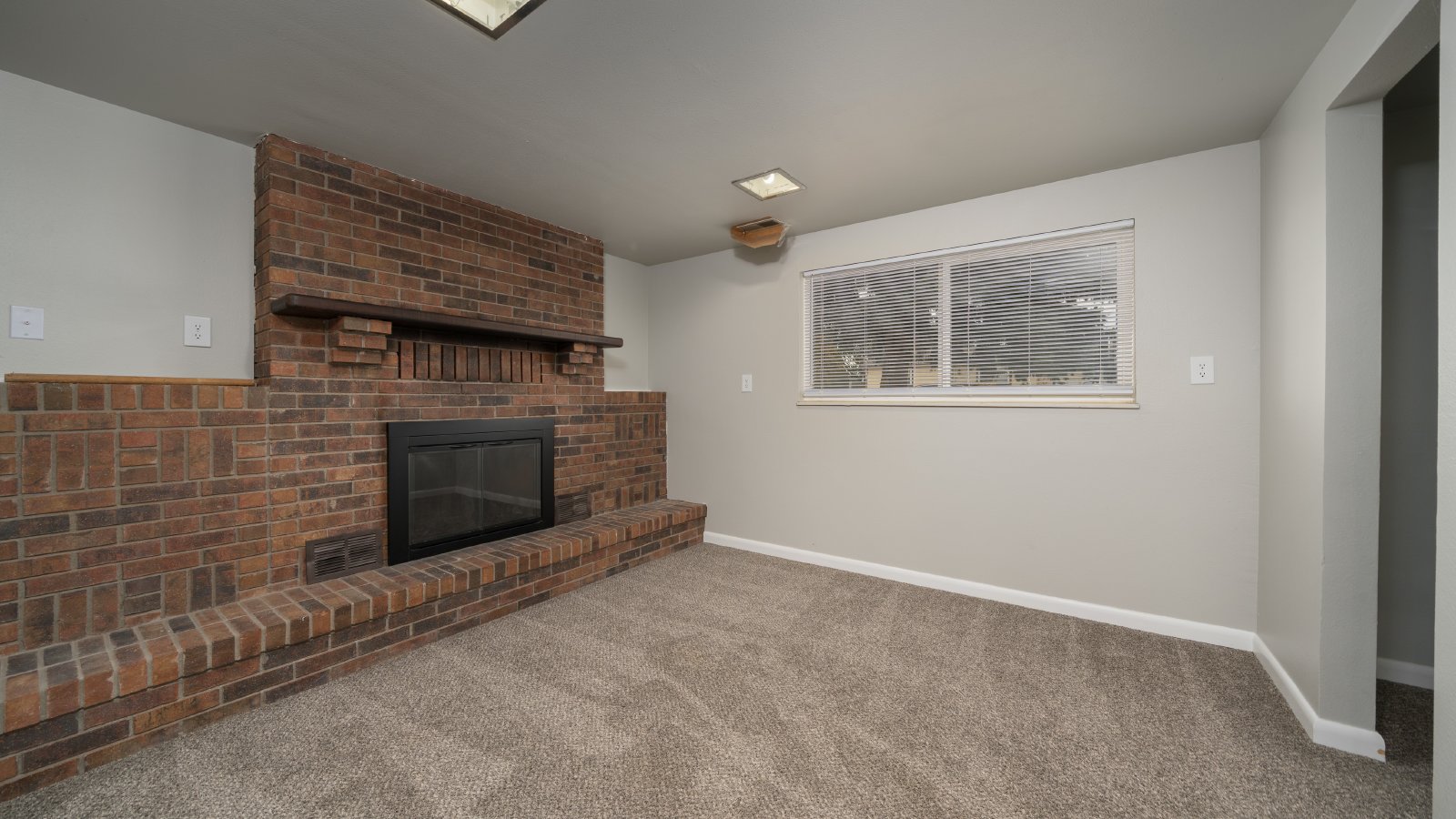 Great Home in Colorado Springs with attached 2 Car Garage property image