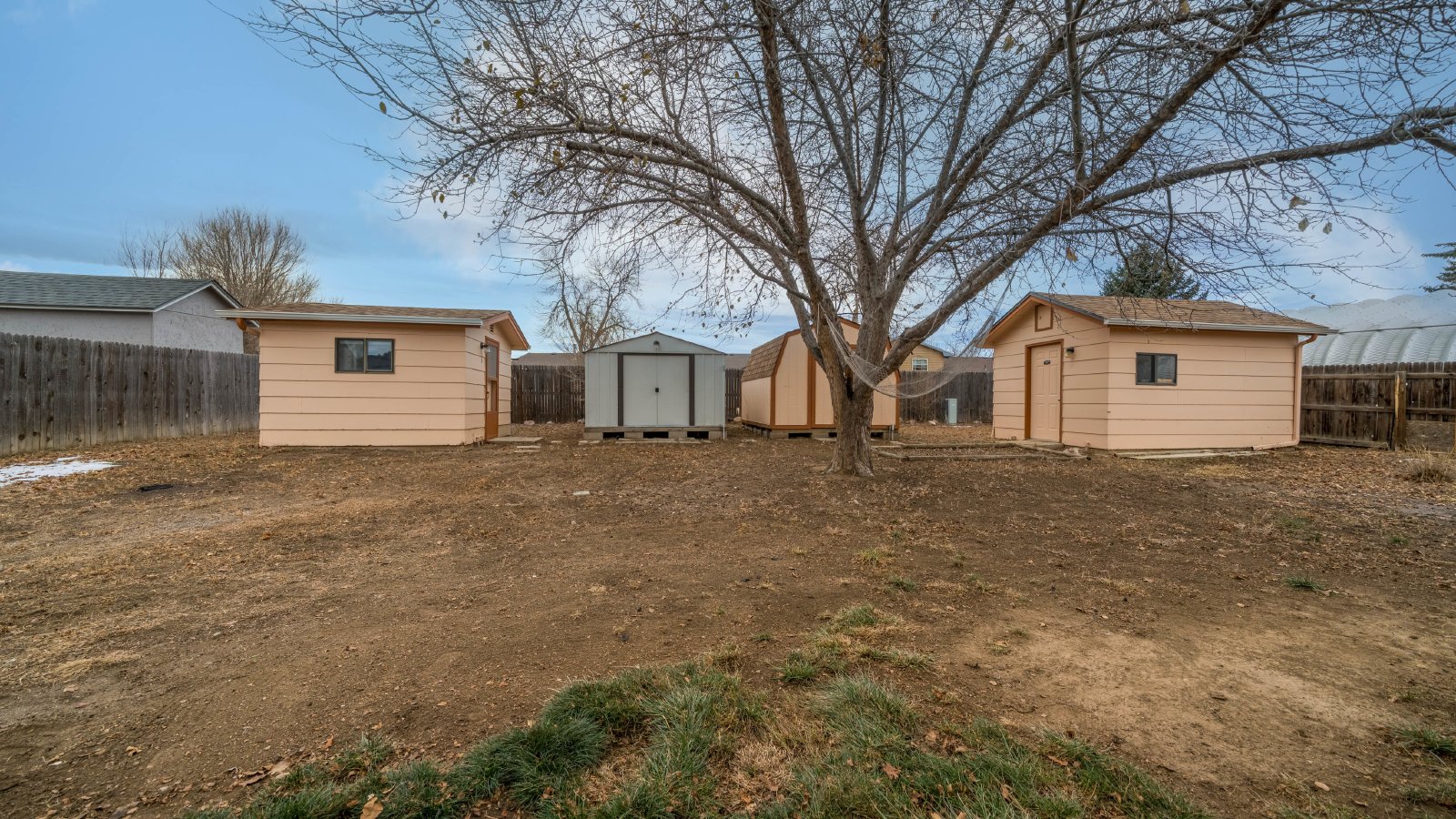 Great Home in Colorado Springs with attached 2 Car Garage property image