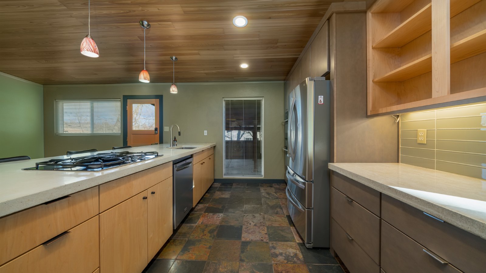 Modernized Mid Century Home Near Broadmoor property image