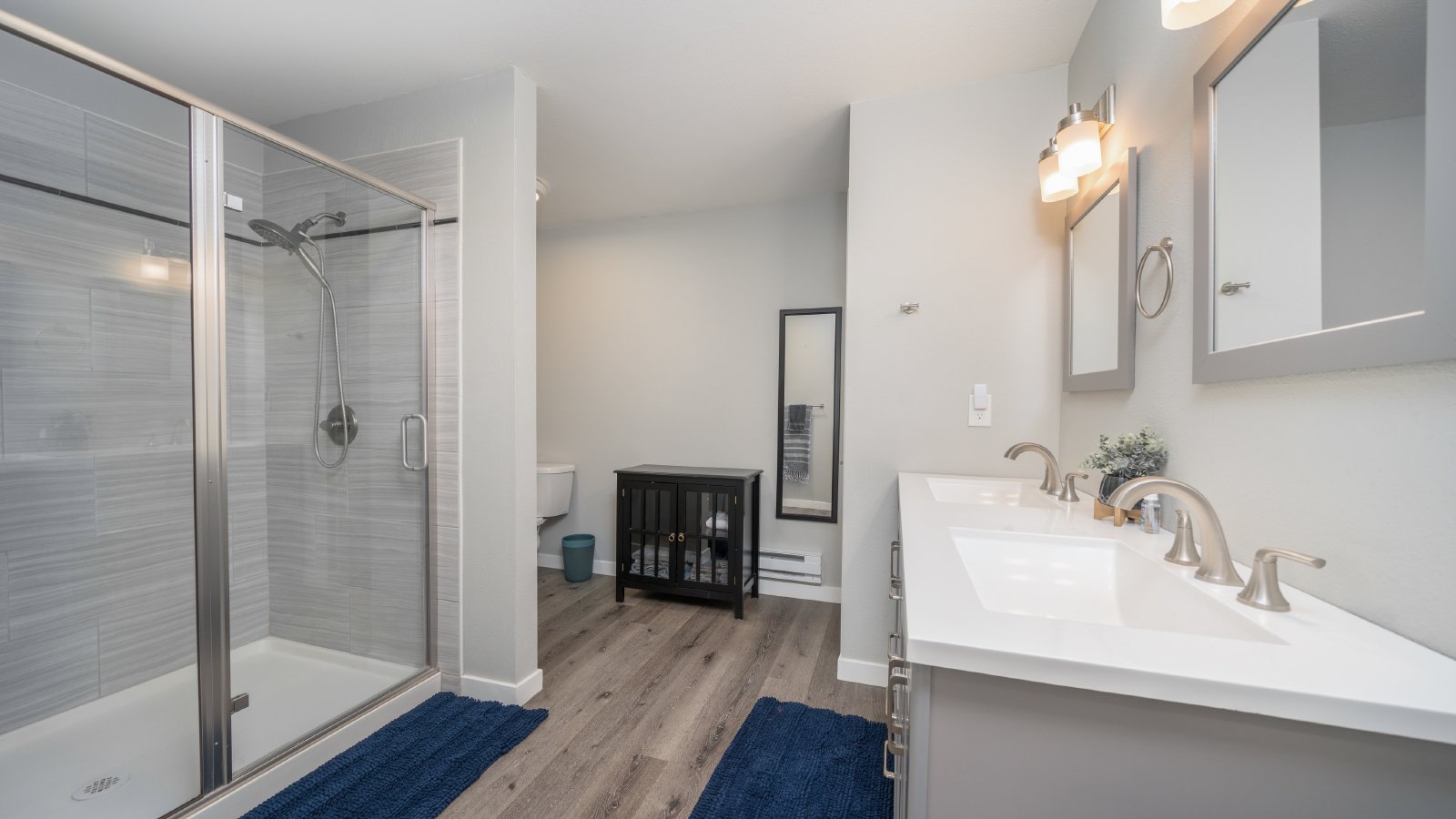 Charming Downtown Cottage property image