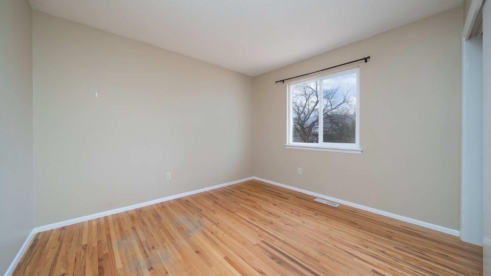 Sunny Ranch Home in Southeast Colorado Springs property image