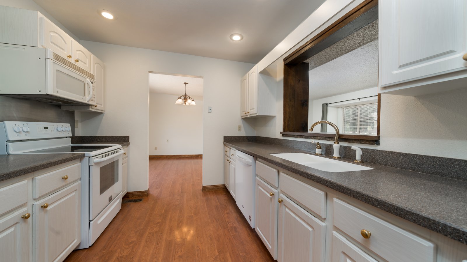 5 Bedroom 3.5 Bath Home in Discovery @ Rockrimmon property image