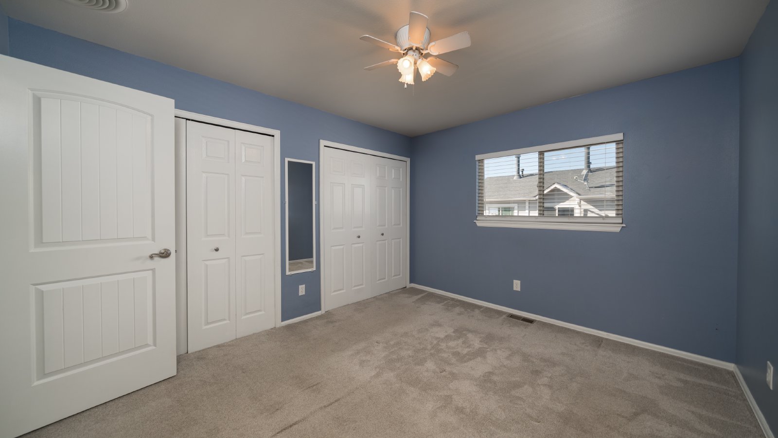 Cute Updated Townhome Near the Powers Corridor property image