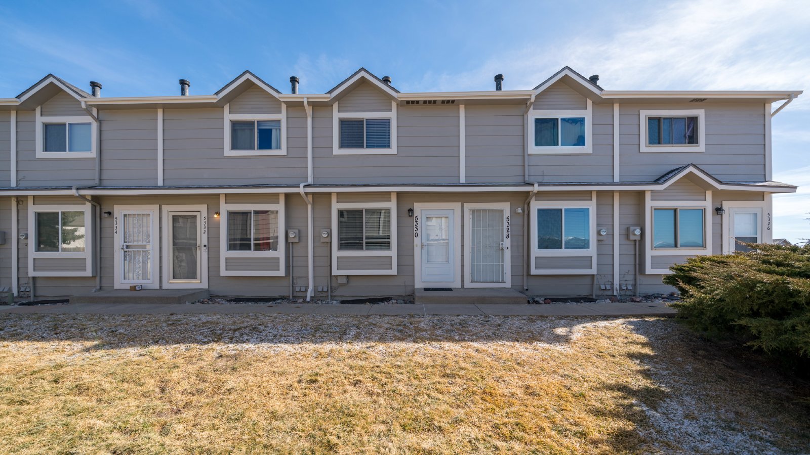Cute Updated Townhome Near the Powers Corridor property image