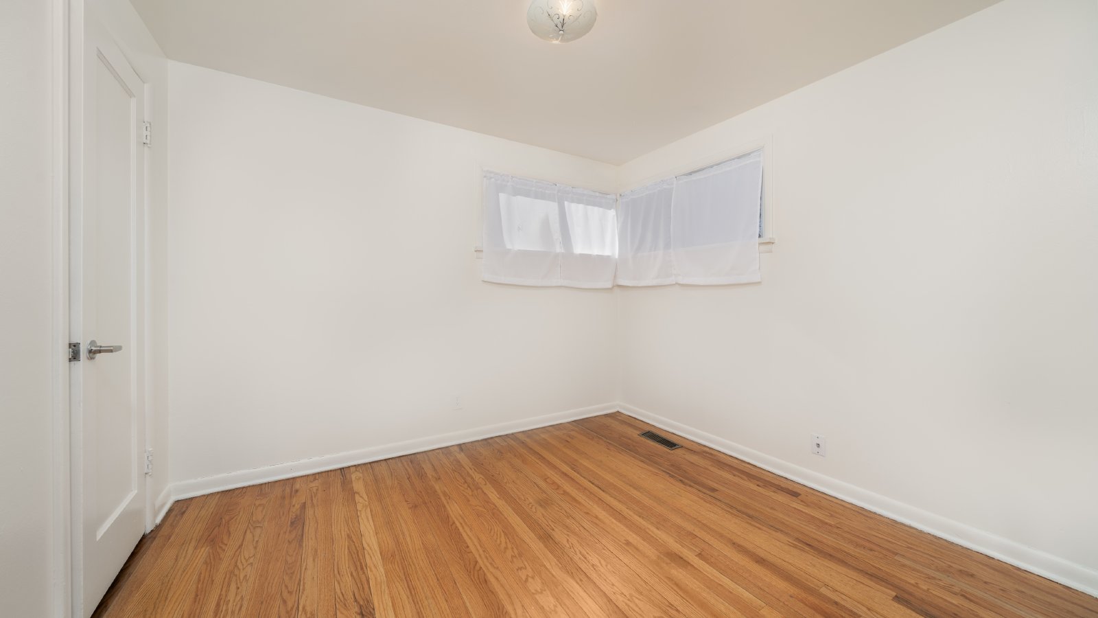 Single Family Home Located in Audubon Gardens property image