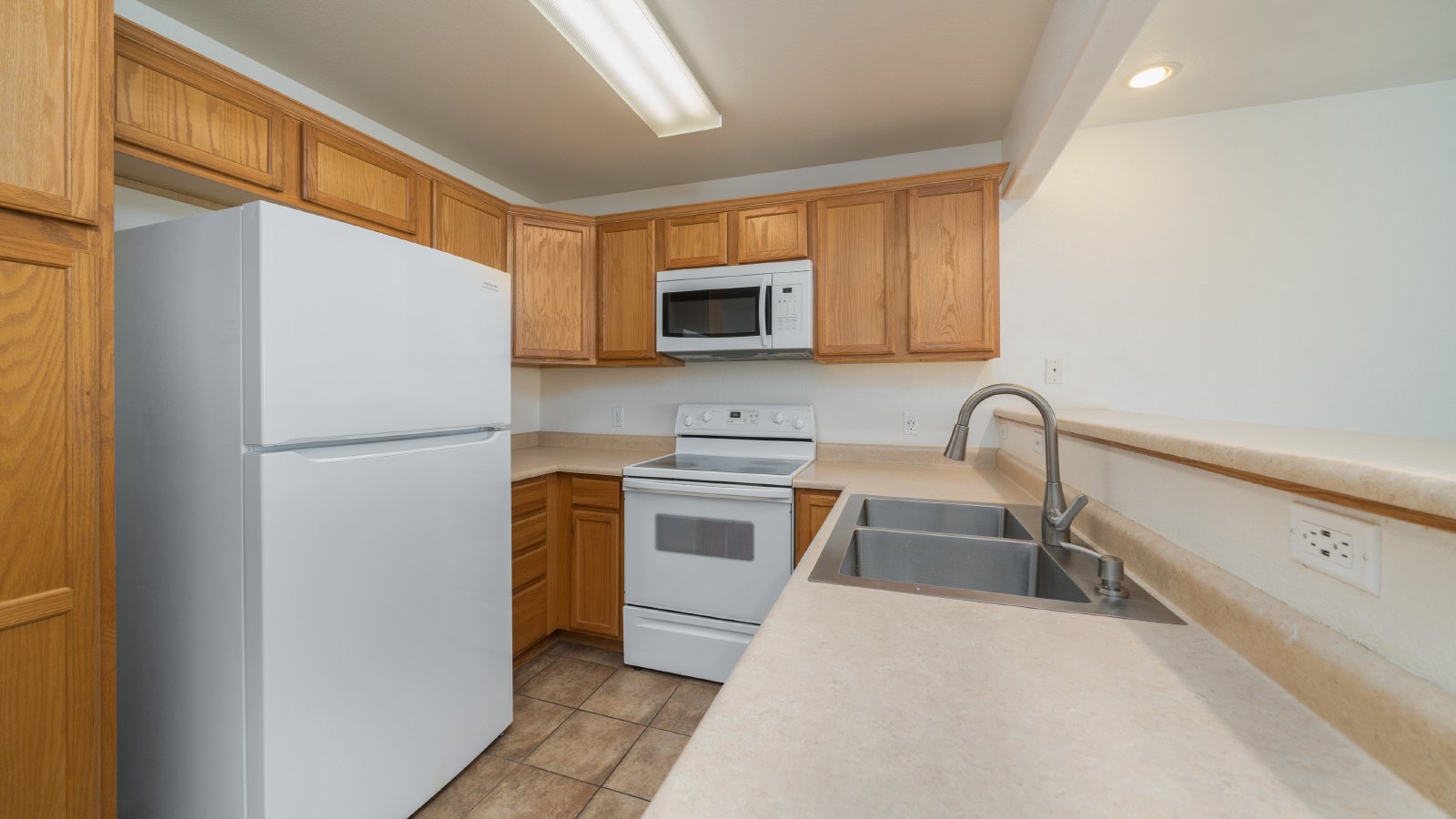 Charming Townhome in OCC property image