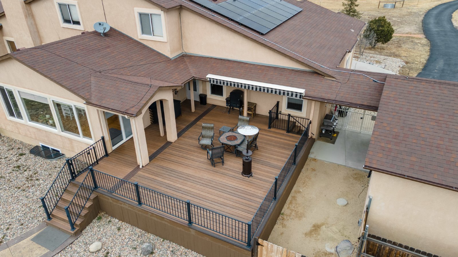 Country Living on 13.5 Acres property image