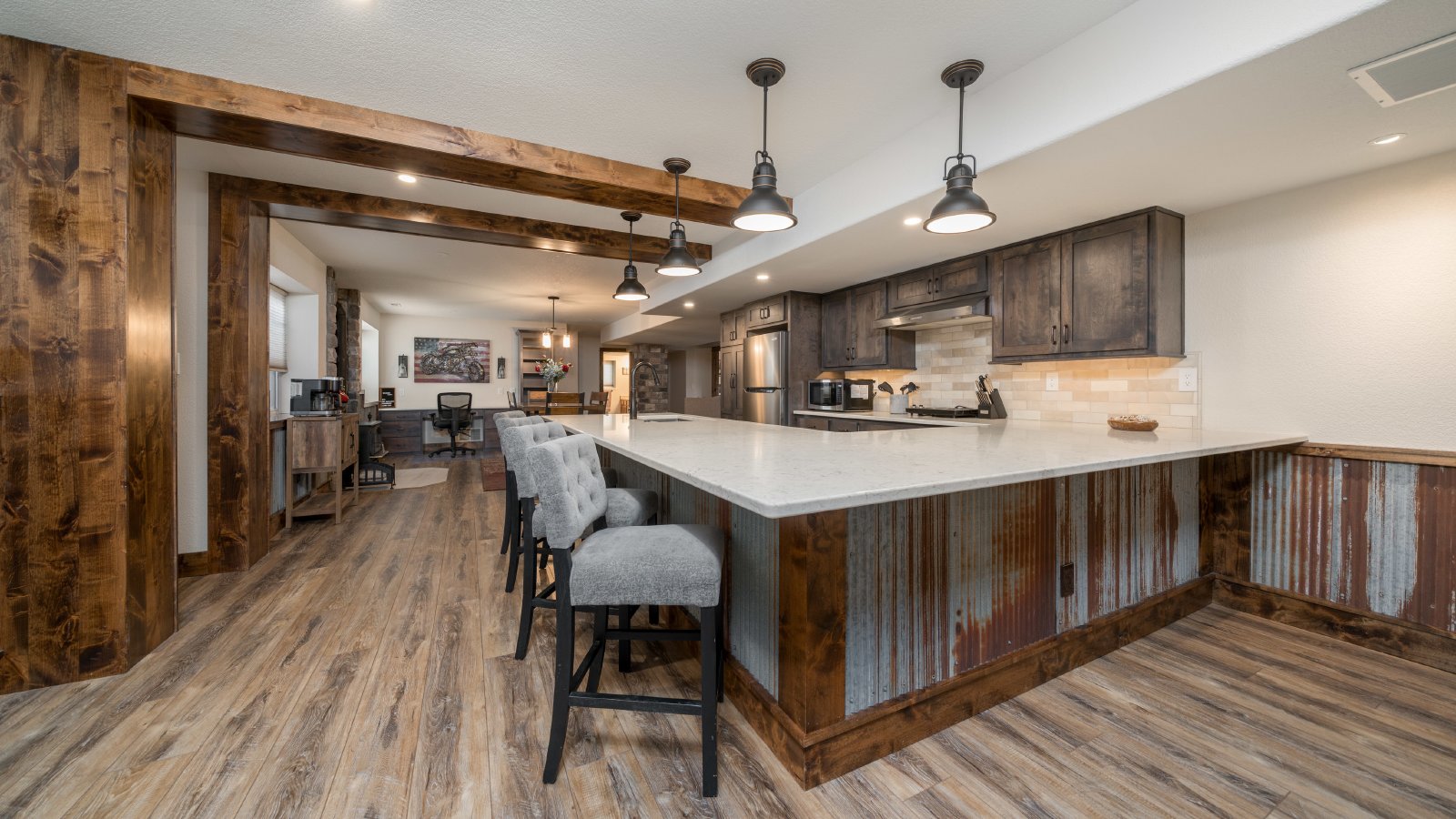 Country Living on 13.5 Acres property image