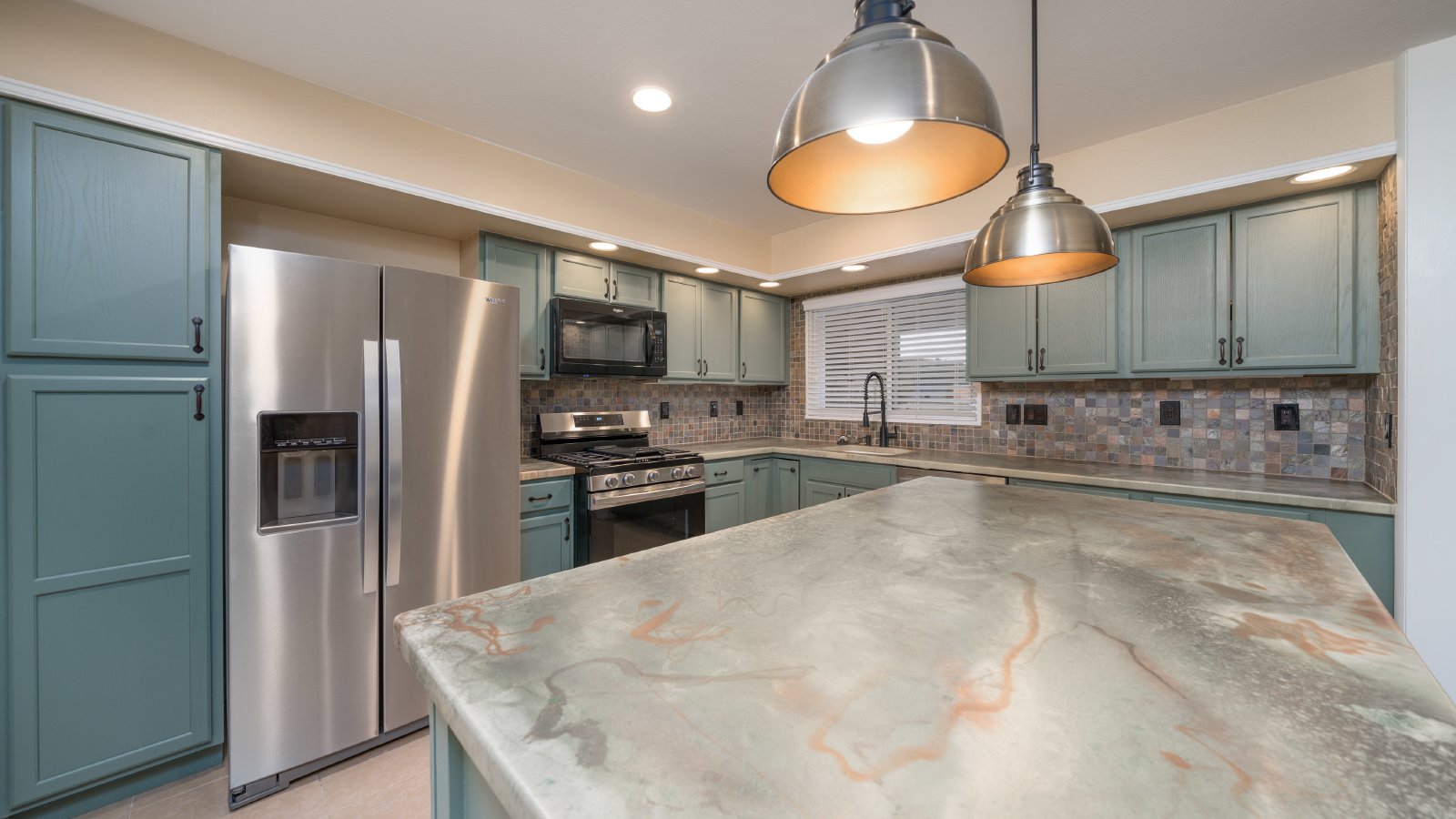 Charming Rancher in Highland Park property image