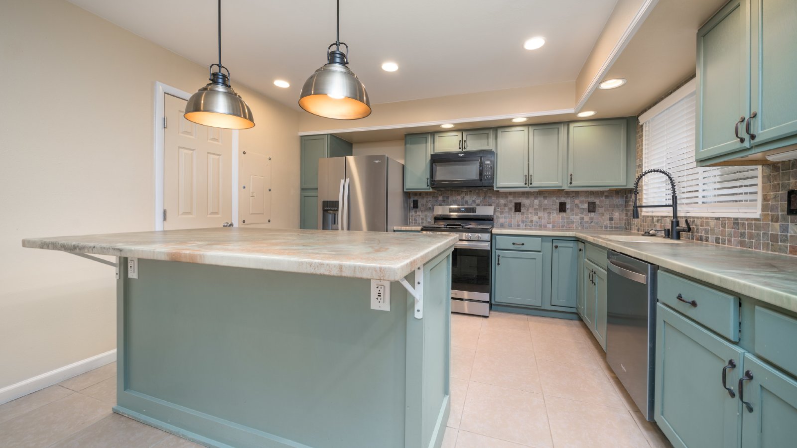 Charming Rancher in Highland Park property image